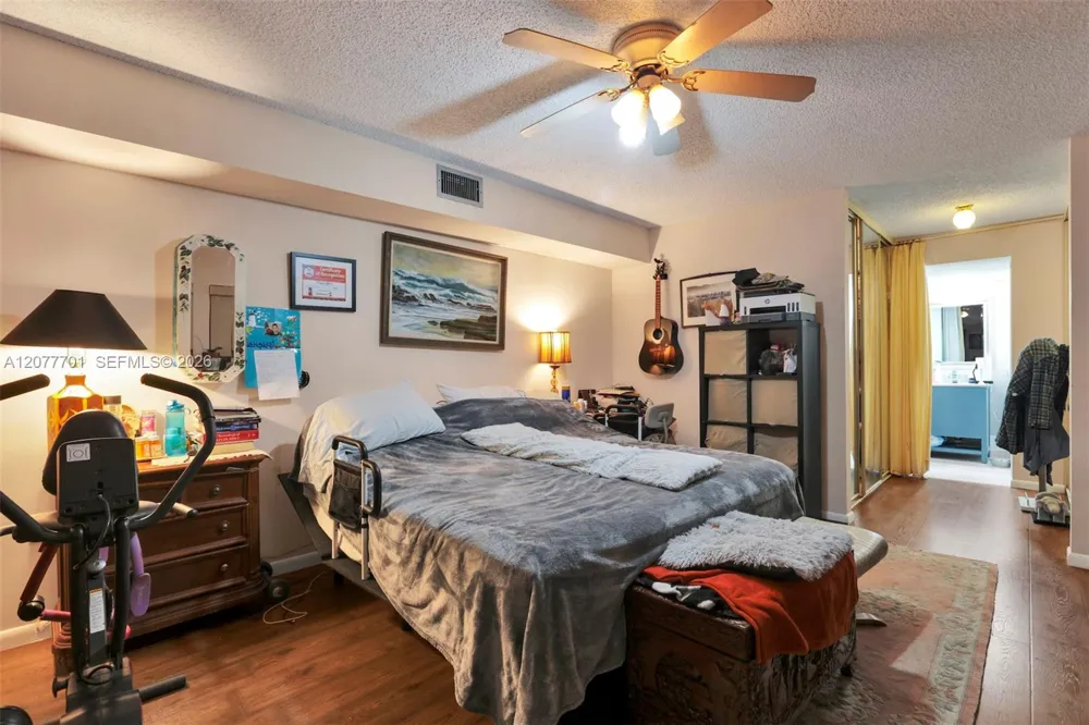 9139 SW 23rd St #A Davie, FL 33324