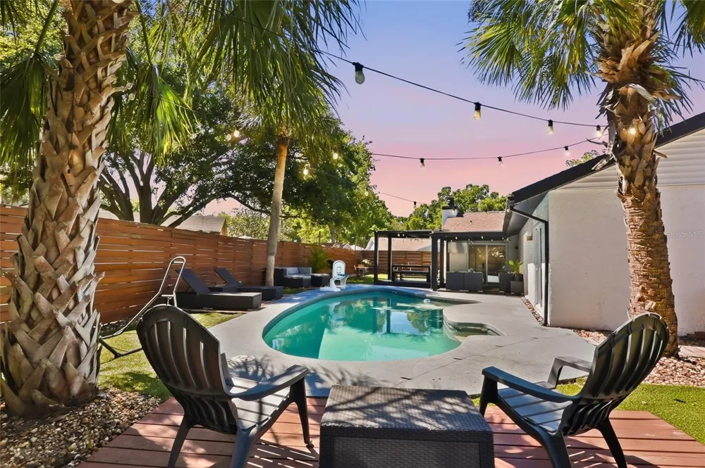 4606 BUCKEYE ROAD Tampa, FL 33624