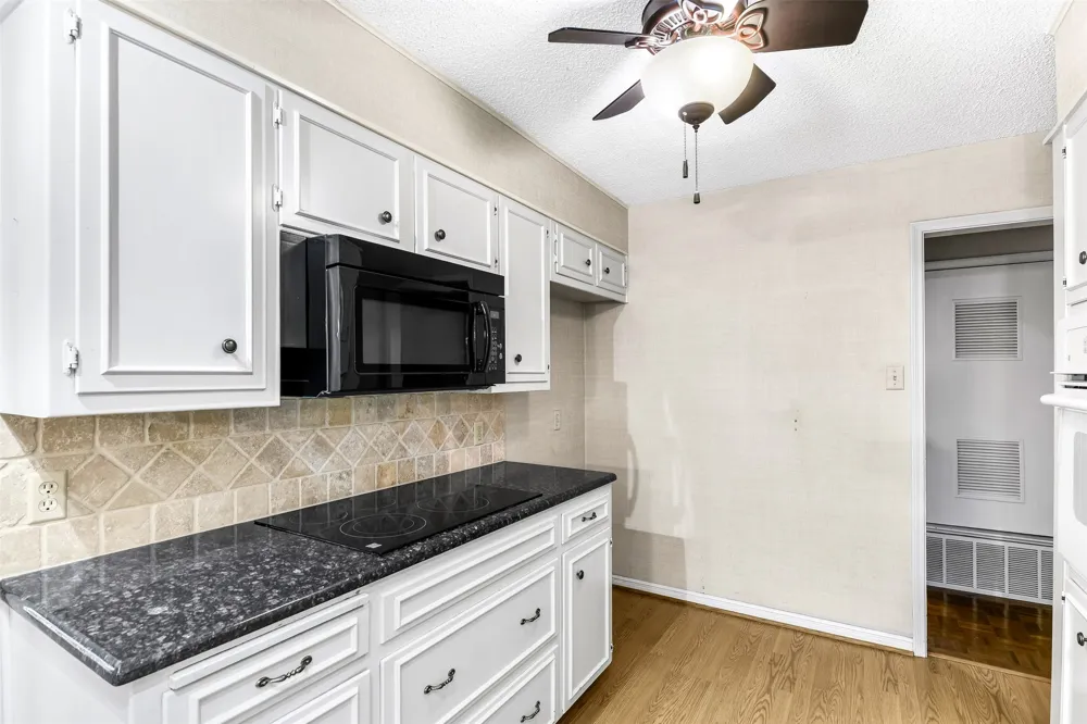 2825 Chimney Hill Drive Waco, TX 76708