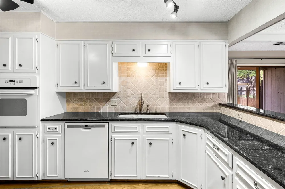 2825 Chimney Hill Drive Waco, TX 76708