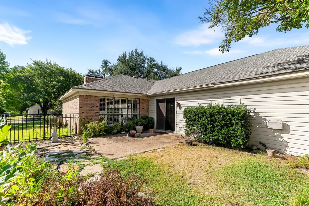 2825 Chimney Hill Drive Waco, TX 76708