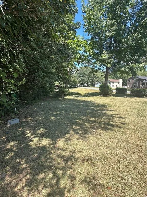 600 E Lanier Avenue W Fayetteville, GA 30214