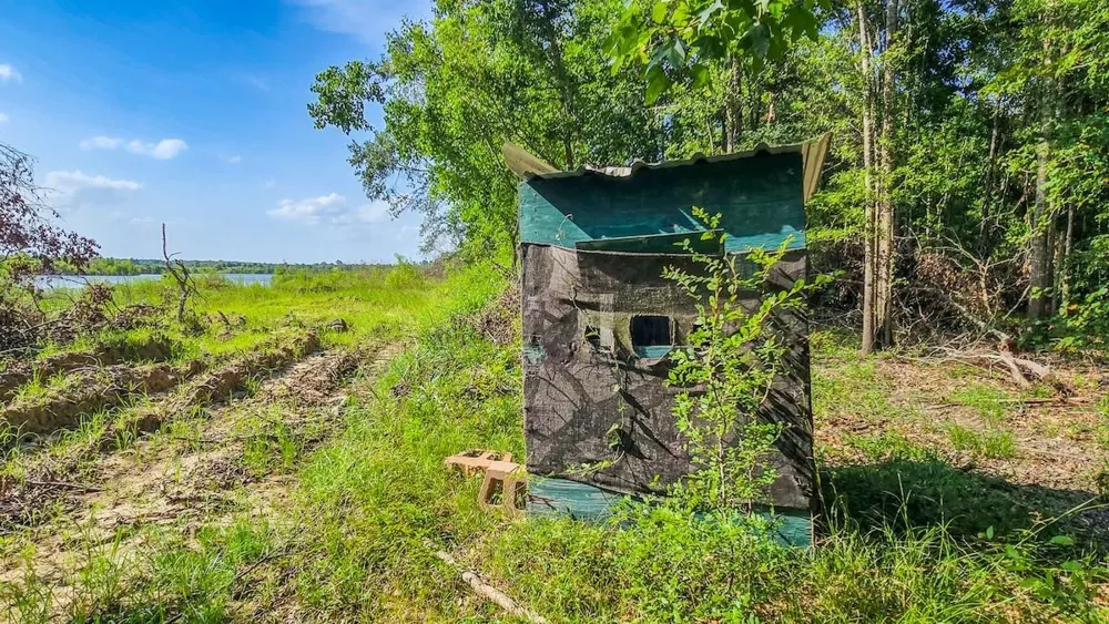 Fm 787 Cleveland, TX 77327