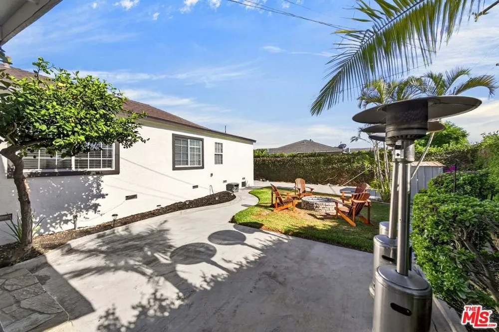 11820 Rose Hedge Drive Whittier, CA 90606