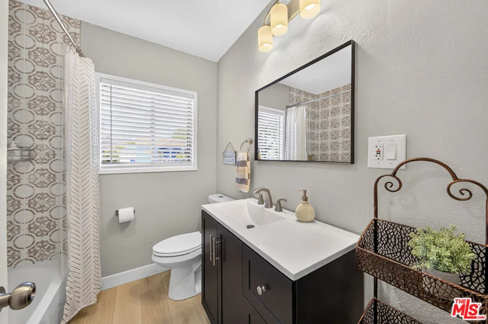 11820 Rose Hedge Drive Whittier, CA 90606