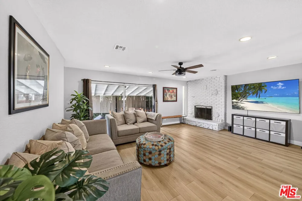11820 Rose Hedge Drive Whittier, CA 90606