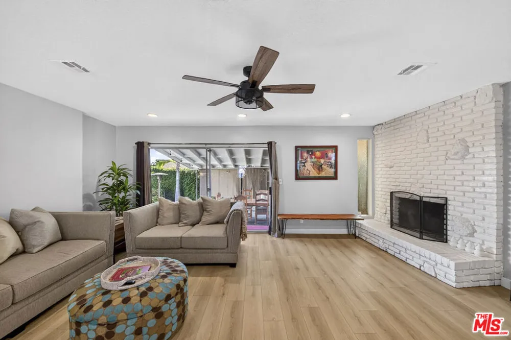 11820 Rose Hedge Drive Whittier, CA 90606