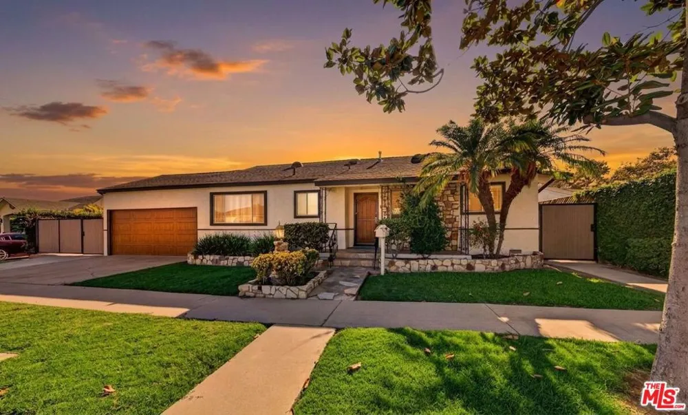 11820 Rose Hedge Drive Whittier, CA 90606
