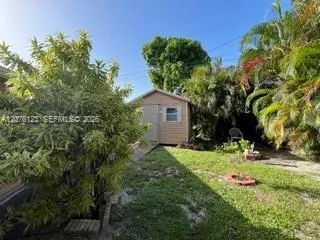 17201 NW 54th Ct Miami Gardens, FL 33055
