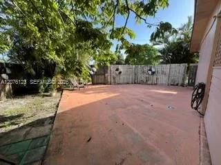 17201 NW 54th Ct Miami Gardens, FL 33055