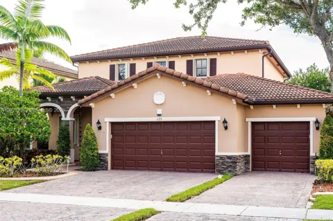 125 SE 36th Pl