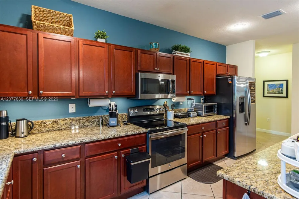125 SE 36th Pl Homestead, FL 33033