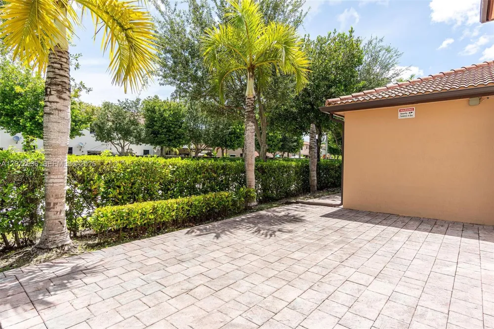 125 SE 36th Pl Homestead, FL 33033