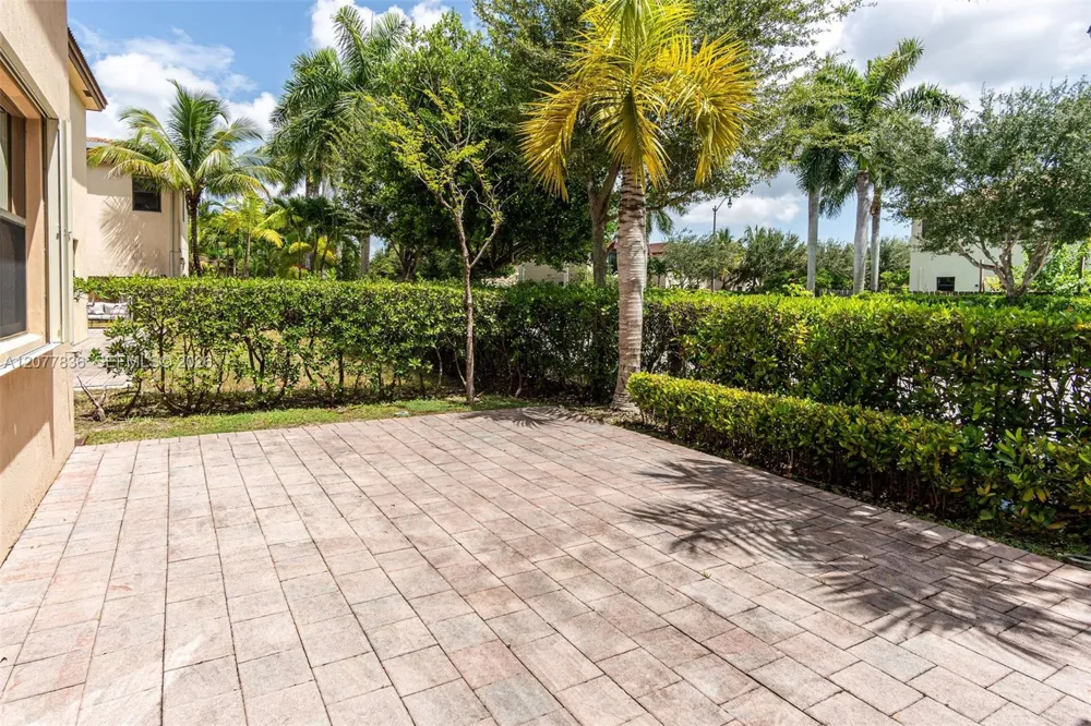 125 SE 36th Pl Homestead, FL 33033