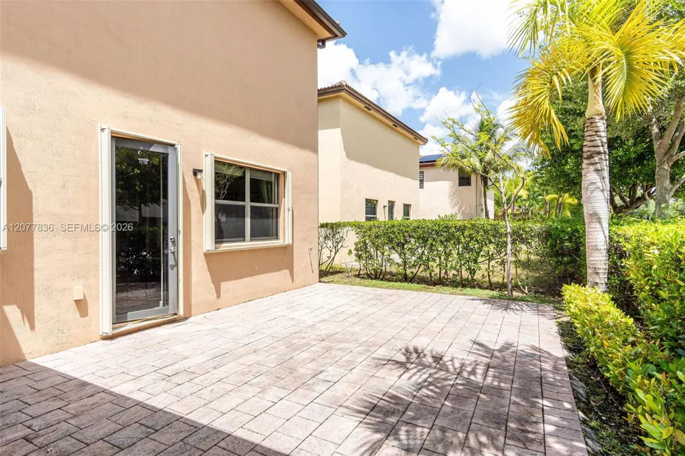 125 SE 36th Pl Homestead, FL 33033