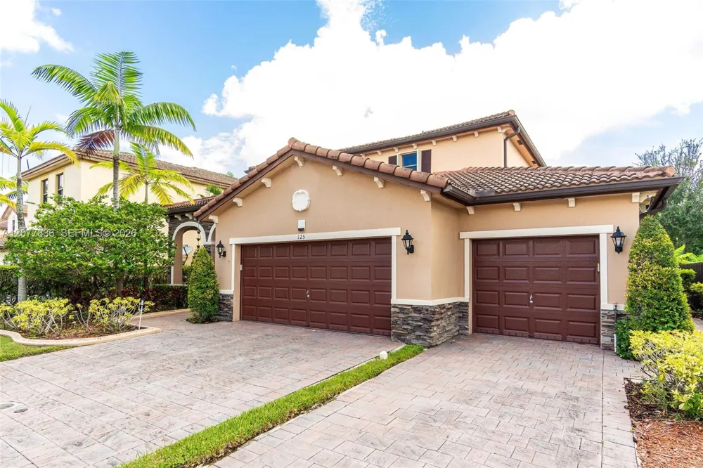 125 SE 36th Pl Homestead, FL 33033