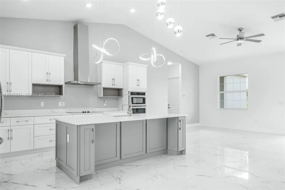 1025 Greenway Ter #1025 Sebring, FL 33876