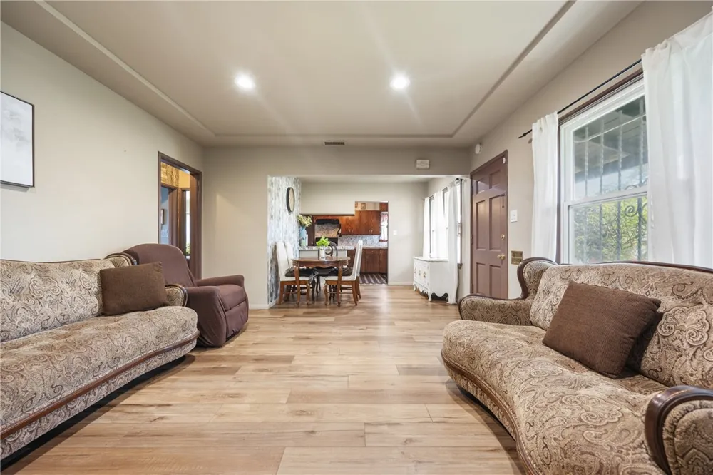 3867 Lugo Avenue Lynwood, CA 90262