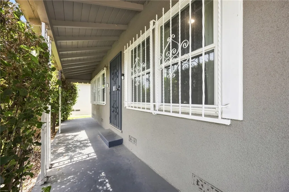 3867 Lugo Avenue Lynwood, CA 90262