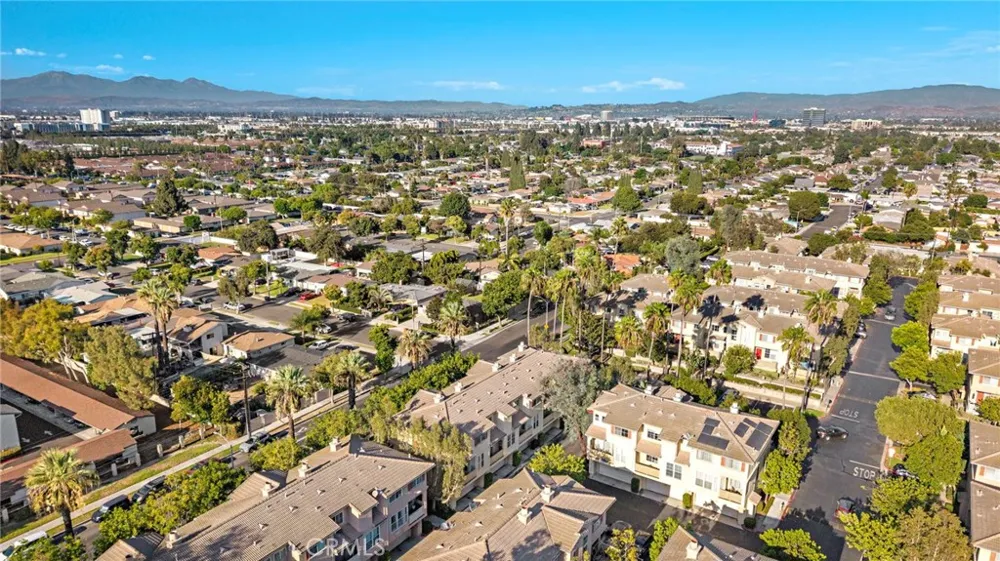 551 W Summerfield Anaheim, CA 92802