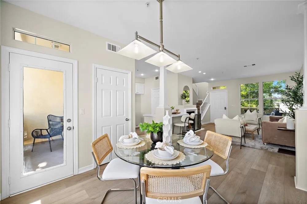 551 W Summerfield Anaheim, CA 92802