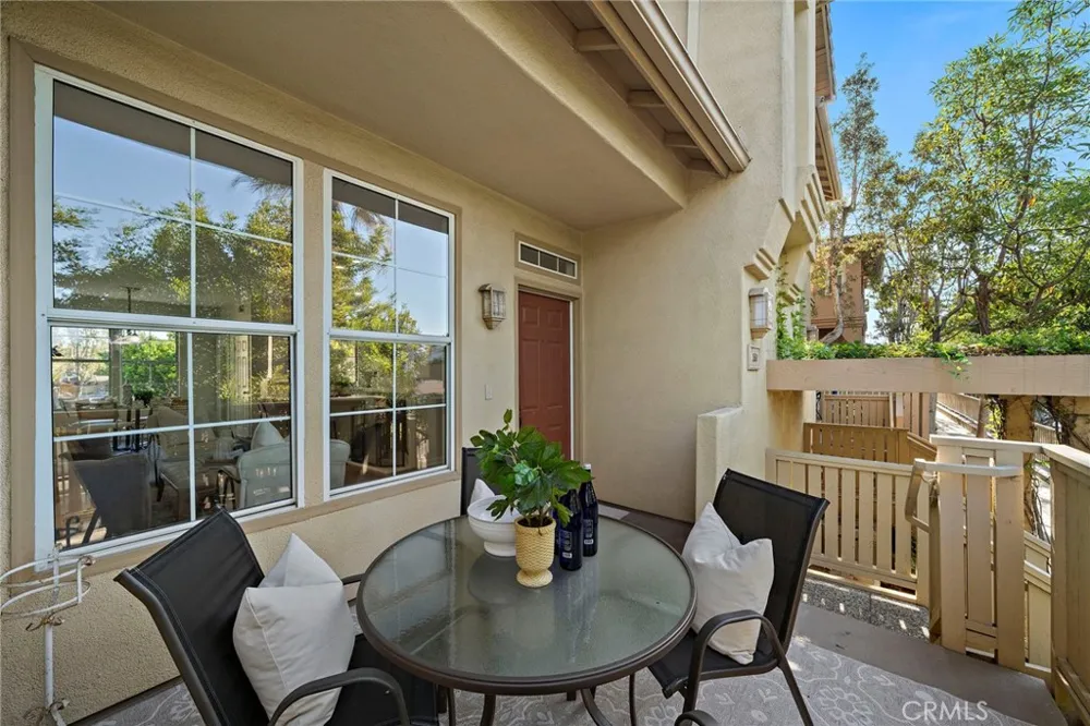 551 W Summerfield Anaheim, CA 92802