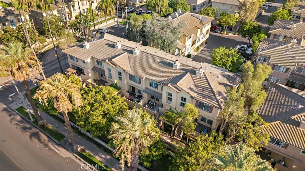 551 W Summerfield Anaheim, CA 92802