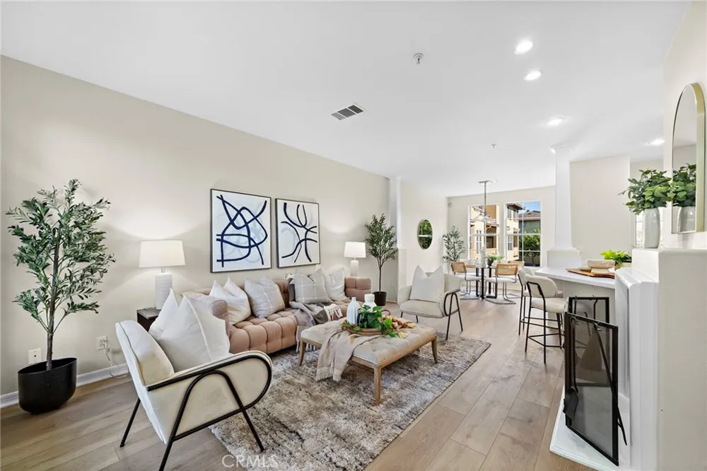 551 W Summerfield Anaheim, CA 92802
