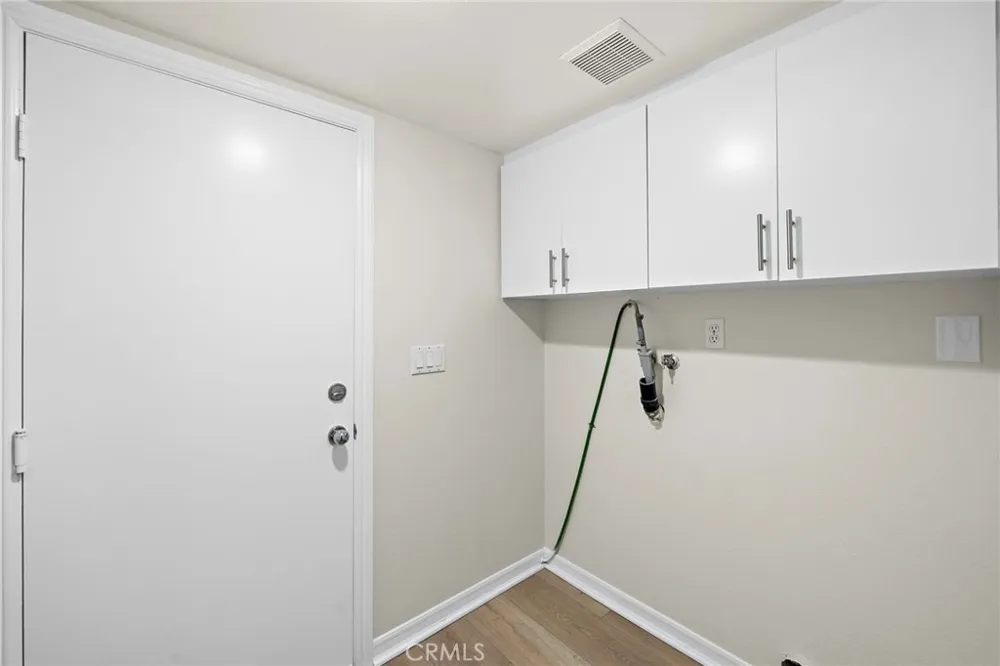 551 W Summerfield Anaheim, CA 92802