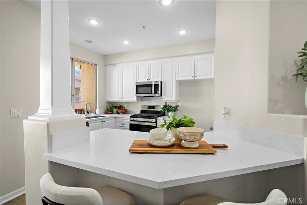 551 W Summerfield Anaheim, CA 92802