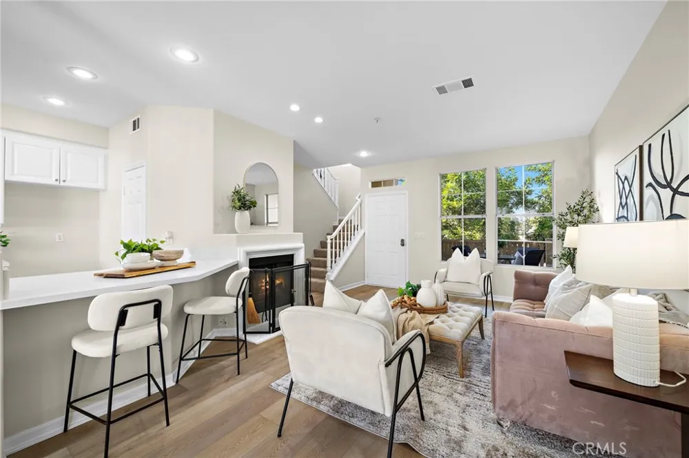 551 W Summerfield Anaheim, CA 92802