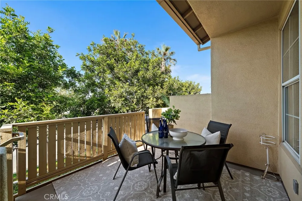551 W Summerfield Anaheim, CA 92802