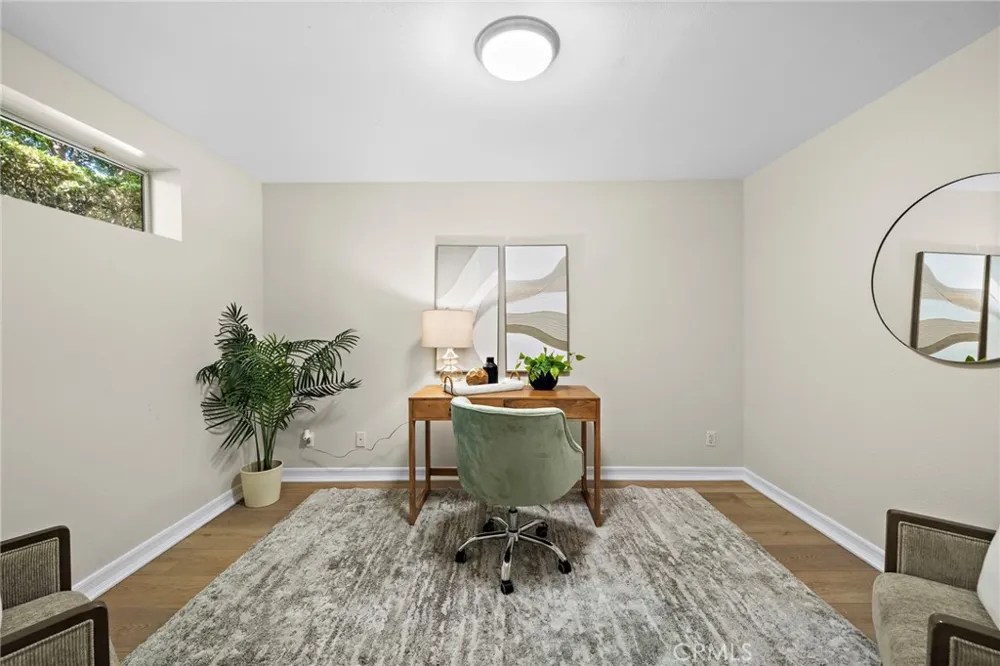 551 W Summerfield Anaheim, CA 92802