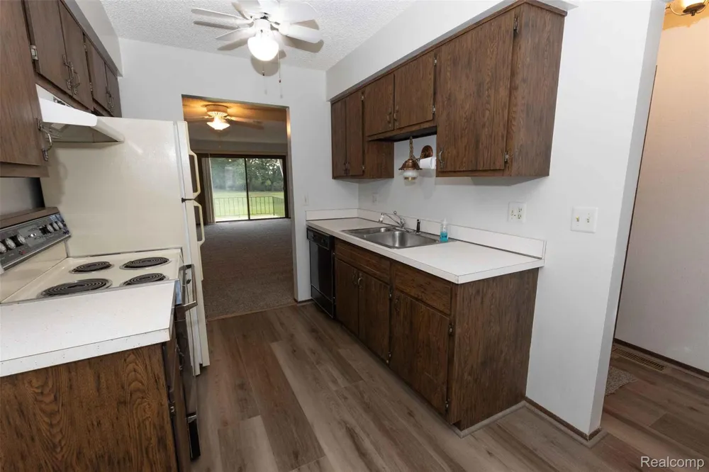 125 Cuttle Road Marysville City, MI 48040