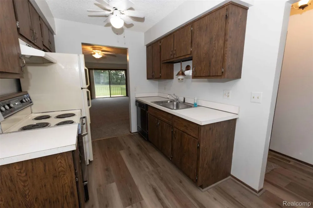 125 Cuttle Road Marysville City, MI 48040