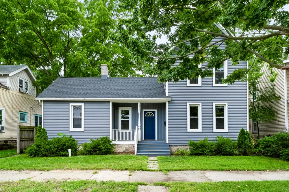1345 Broadway Avenue NW Grand Rapids City, MI 49504