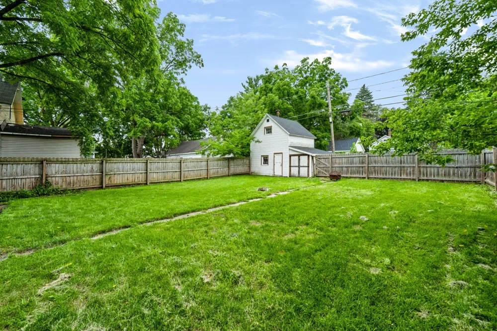 1345 Broadway Avenue NW Grand Rapids City, MI 49504