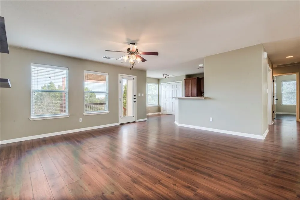 21506 Patton Avenue Lago Vista, TX 78645
