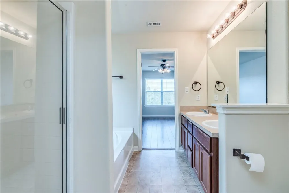 21506 Patton Avenue Lago Vista, TX 78645