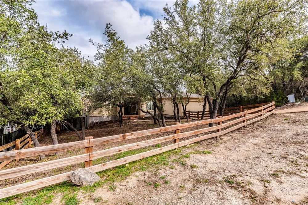 21506 Patton Avenue Lago Vista, TX 78645
