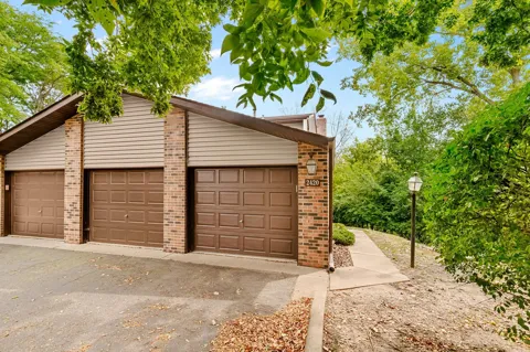 2420 Mendelssohn Lane #5