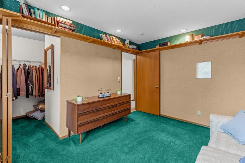 2420 Mendelssohn Lane #5 Golden Valley, MN 55427
