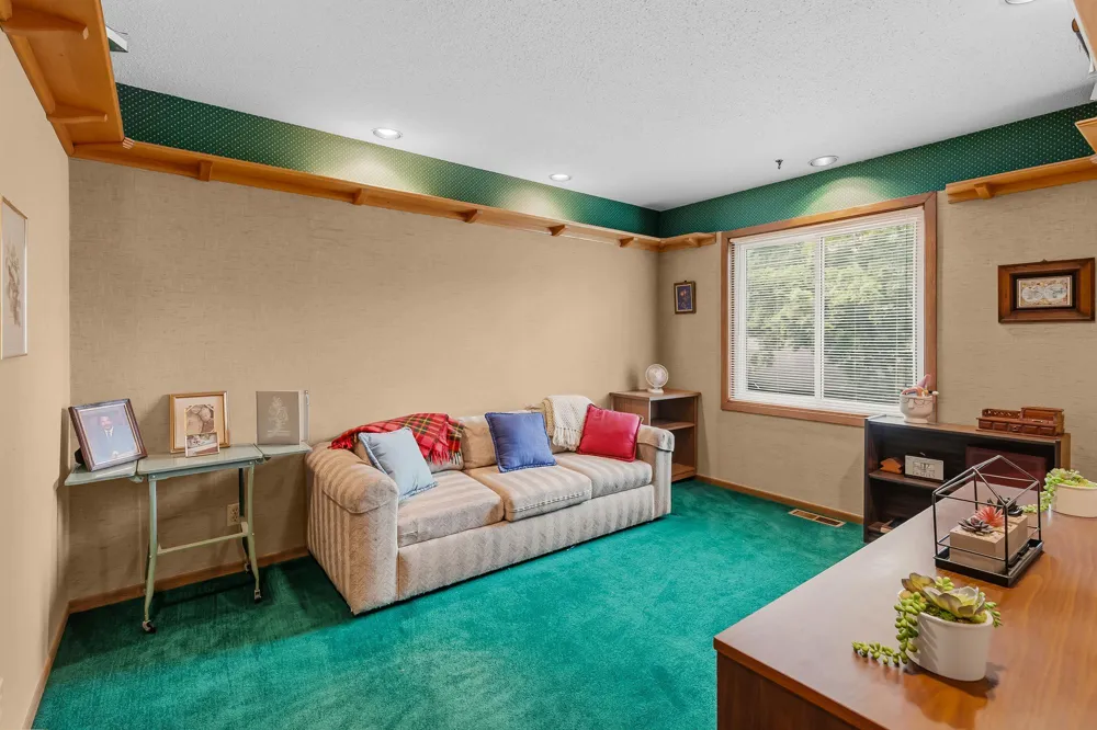 2420 Mendelssohn Lane #5 Golden Valley, MN 55427