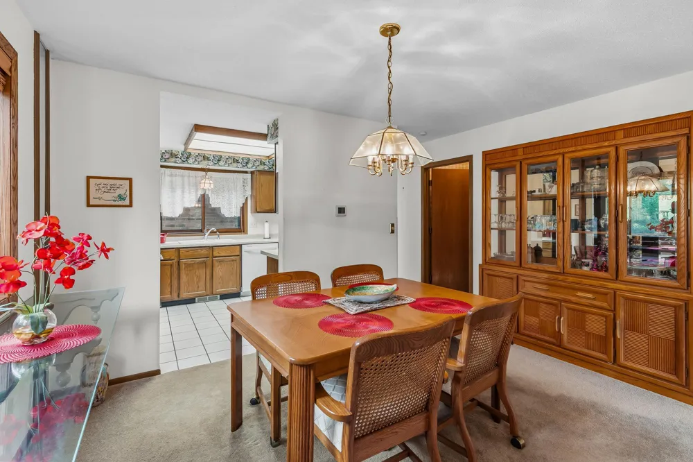 2420 Mendelssohn Lane #5 Golden Valley, MN 55427