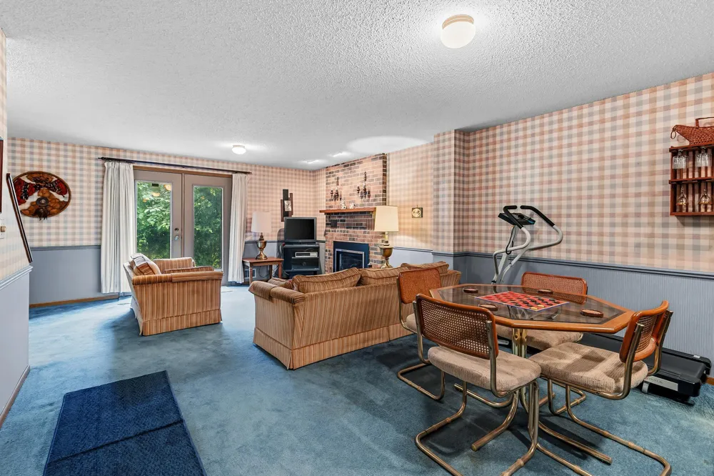 2420 Mendelssohn Lane #5 Golden Valley, MN 55427