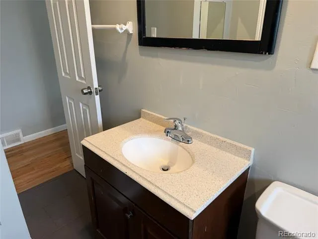 3124 Quari Street Aurora, CO 80011