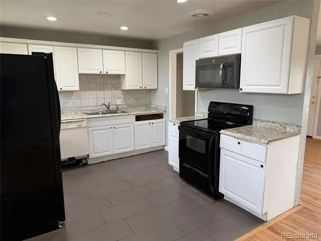 3124 Quari Street Aurora, CO 80011