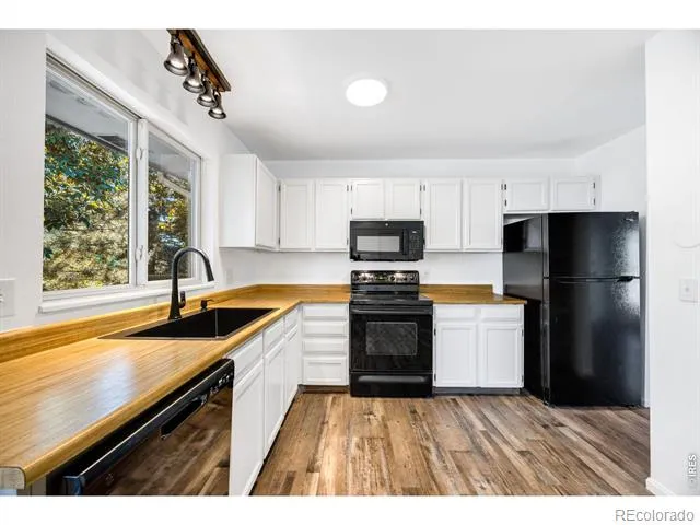 2314 Bowen Street Longmont, CO 80501