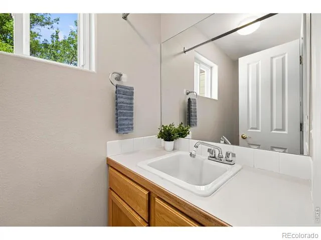 2038 Burbank Street Berthoud, CO 80513