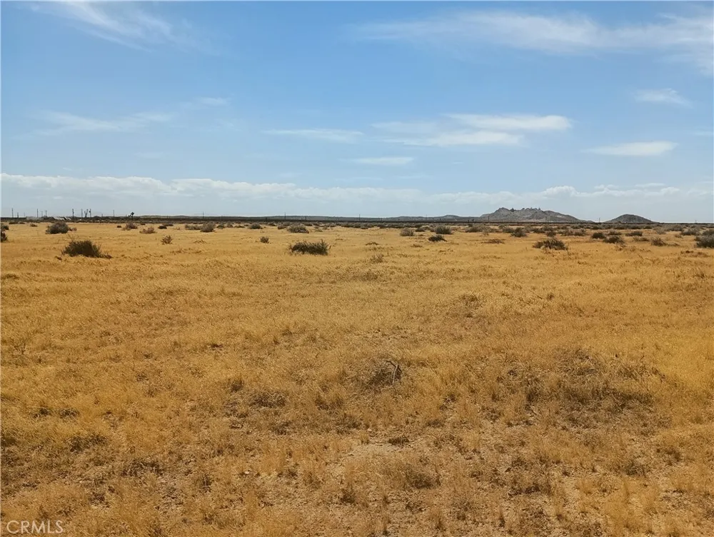 125 Old Hwy 58 (near) Boron, CA 93516